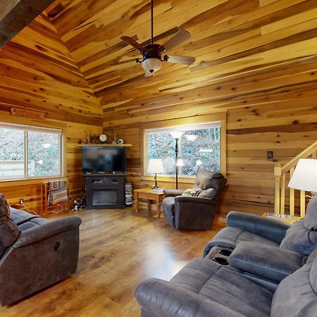 2 Bed 2 Bath Vacation Home In Whittier V Exterior photo