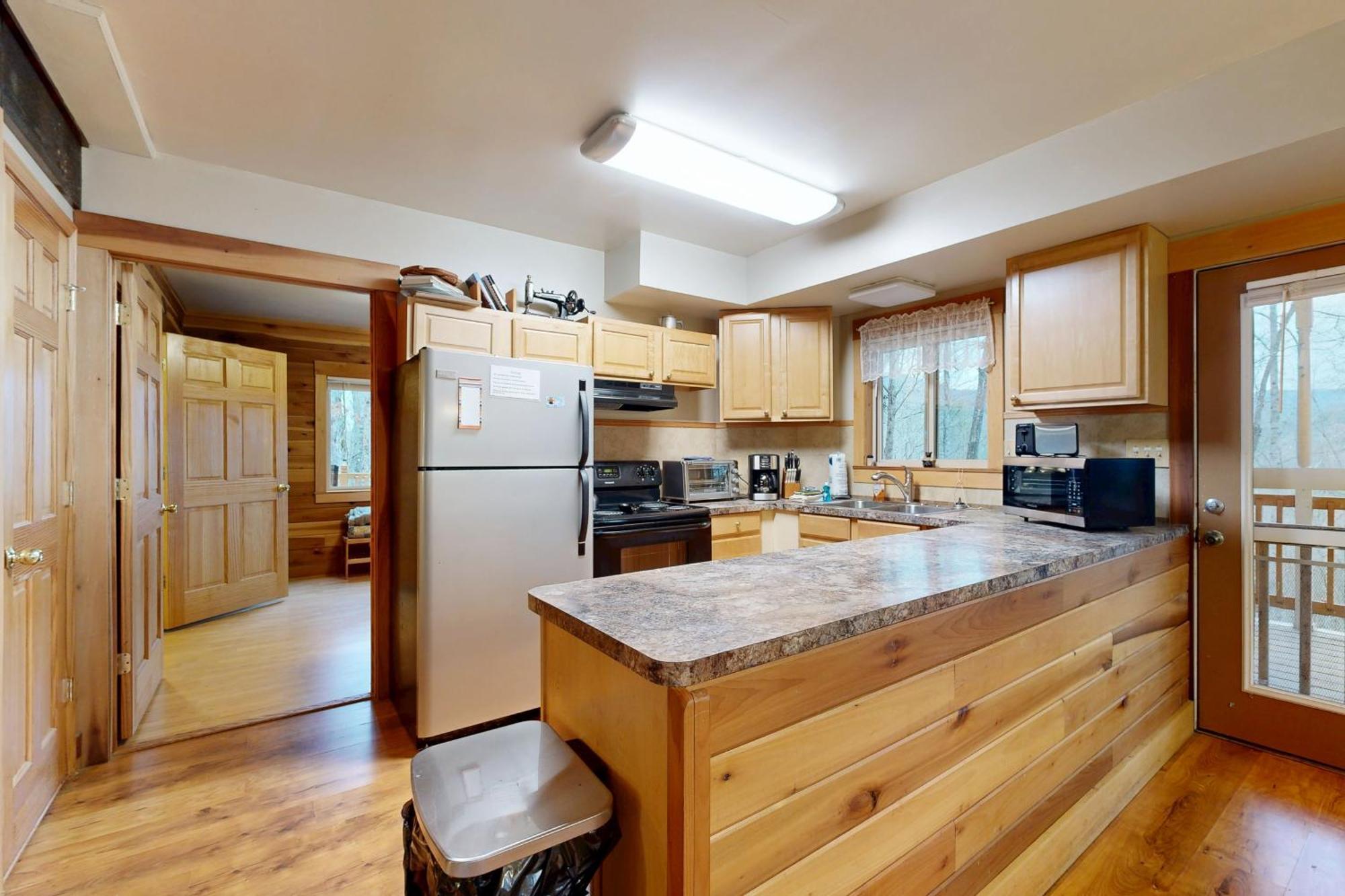 2 Bed 2 Bath Vacation Home In Whittier V Exterior photo